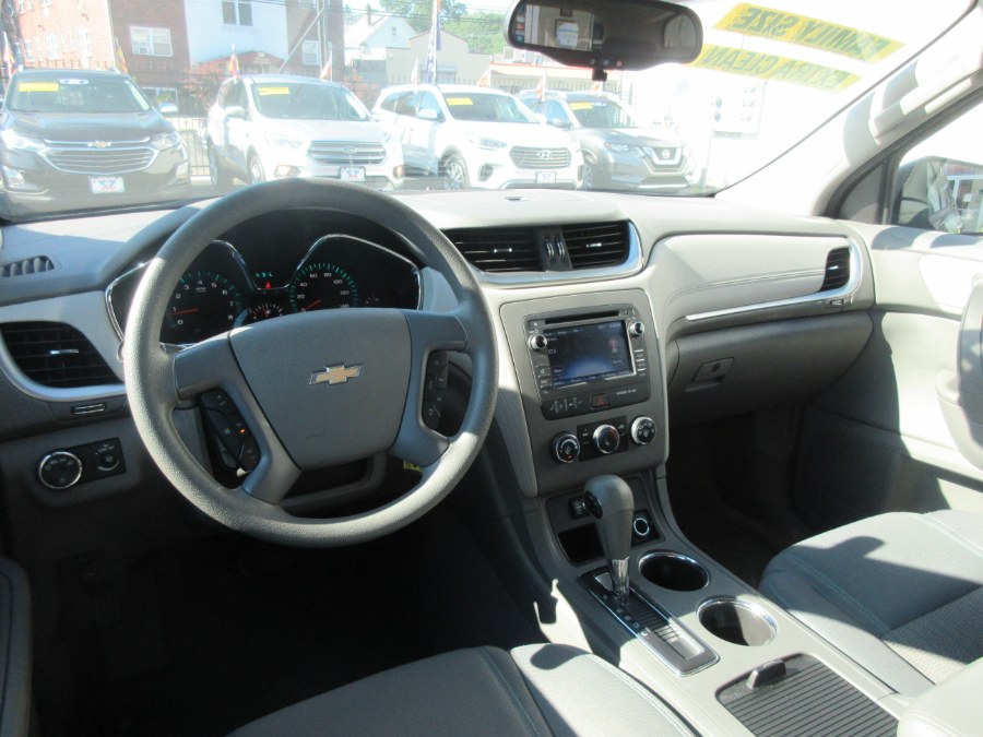 2017 Chevrolet Traverse AWD 4dr LS, available for sale in Linden, New Jersey | Route 27 Auto Mall. Linden, New Jersey 2017 Chevrolet Traverse AWD 4dr LS, available for sale in Linden, New Jersey | Route 27 Auto Mall. Linden, New Jersey