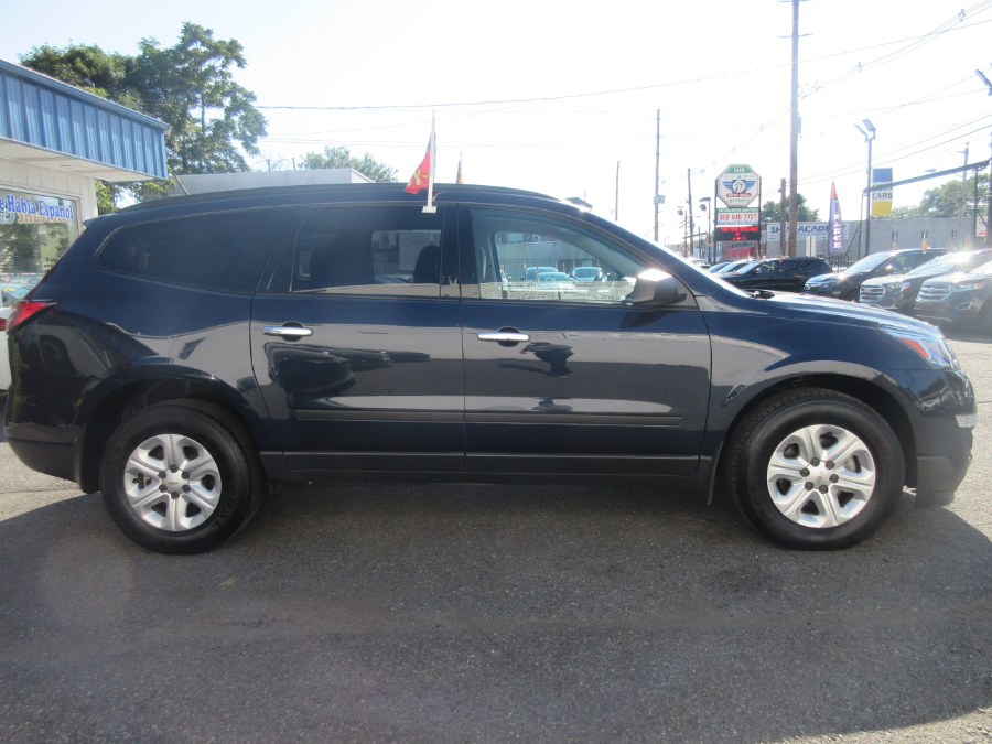 2017 Chevrolet Traverse AWD 4dr LS, available for sale in Linden, New Jersey | Route 27 Auto Mall. Linden, New Jersey 2017 Chevrolet Traverse AWD 4dr LS, available for sale in Linden, New Jersey | Route 27 Auto Mall. Linden, New Jersey