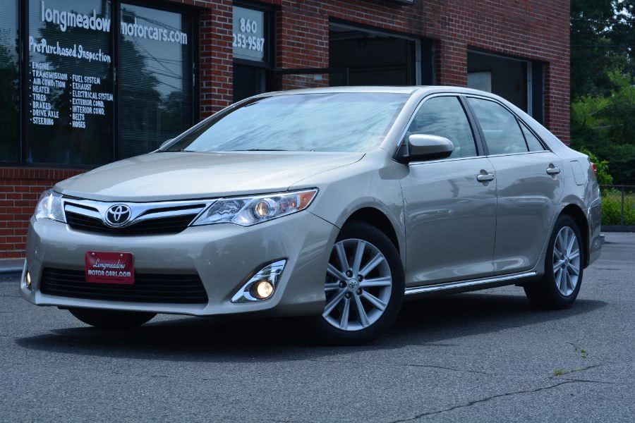 Used Toyota Camry 4dr Sdn I4 Auto XLE (Natl) *Ltd Avail* 2014 | Longmeadow Motor Cars. ENFIELD, Connecticut
