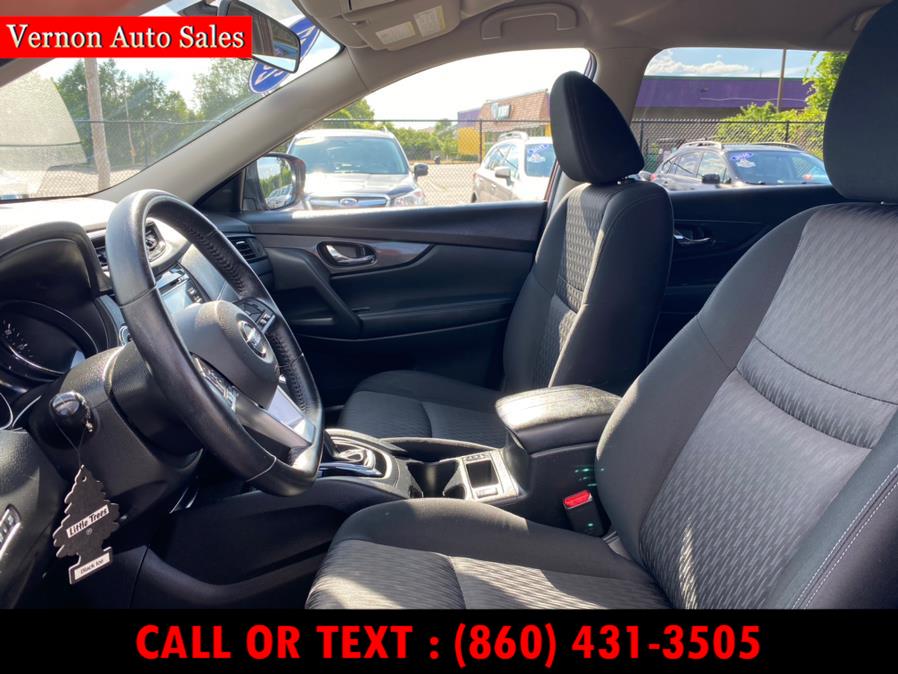 2017 Nissan Rogue 2017.5 AWD SV, available for sale in Manchester, Connecticut | Vernon Auto Sale & Service. Manchester, Connecticut 2017 Nissan Rogue 2017.5 AWD SV, available for sale in Manchester, Connecticut | Vernon Auto Sale & Service. Manchester, Connecticut