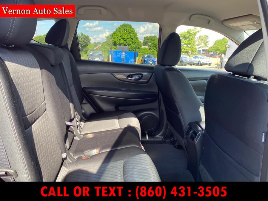 2017 Nissan Rogue 2017.5 AWD SV, available for sale in Manchester, Connecticut | Vernon Auto Sale & Service. Manchester, Connecticut 2017 Nissan Rogue 2017.5 AWD SV, available for sale in Manchester, Connecticut | Vernon Auto Sale & Service. Manchester, Connecticut