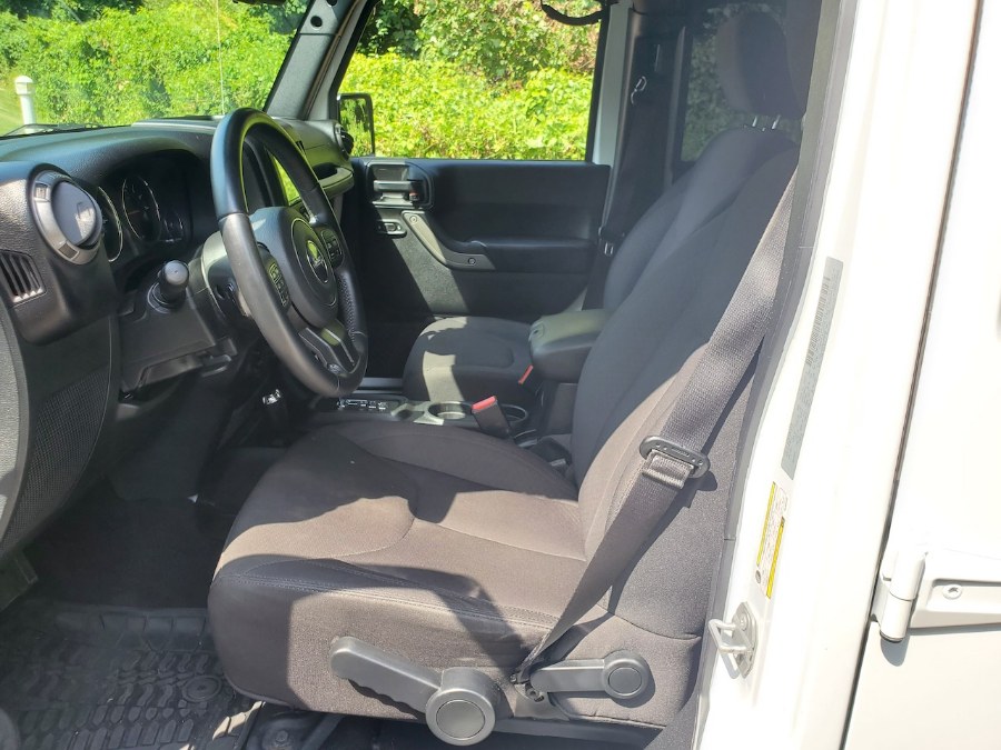 2017 Jeep Wrangler Unlimited Sport 4x4, available for sale in Tampa, Florida | 0 to 60 Motorsports. Tampa, Florida 2017 Jeep Wrangler Unlimited Sport 4x4, available for sale in Tampa, Florida | 0 to 60 Motorsports. Tampa, Florida