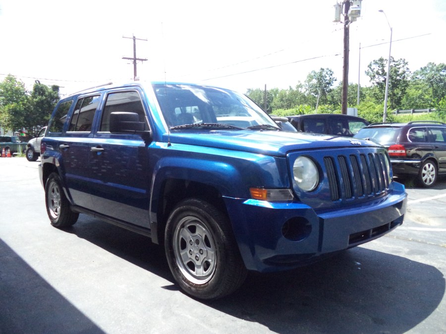 2009 Jeep Patriot FWD 4dr Sport, available for sale in Naugatuck, Connecticut | Riverside Motorcars, LLC. Naugatuck, Connecticut 2009 Jeep Patriot FWD 4dr Sport, available for sale in Naugatuck, Connecticut | Riverside Motorcars, LLC. Naugatuck, Connecticut