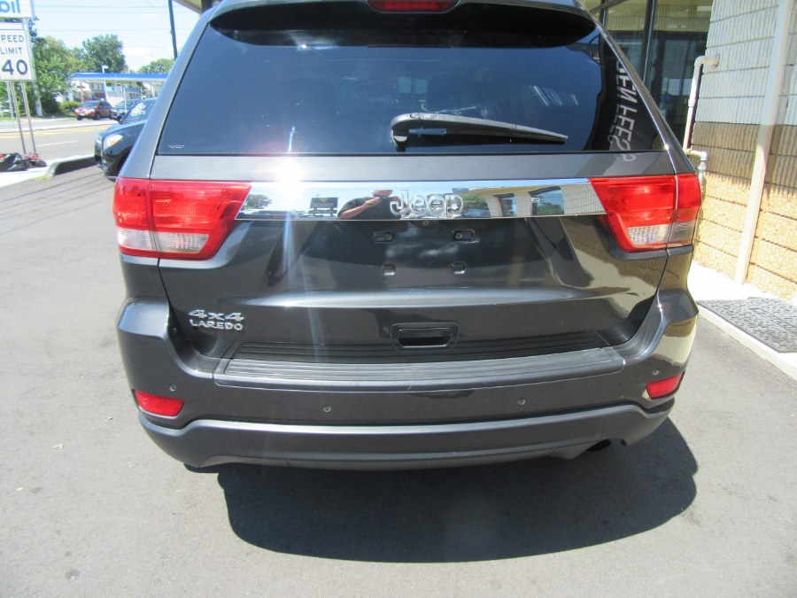 2011 Jeep Grand Cherokee 4WD 4dr Laredo, available for sale in Little Ferry, New Jersey | Royalty Auto Sales. Little Ferry, New Jersey 2011 Jeep Grand Cherokee 4WD 4dr Laredo, available for sale in Little Ferry, New Jersey | Royalty Auto Sales. Little Ferry, New Jersey