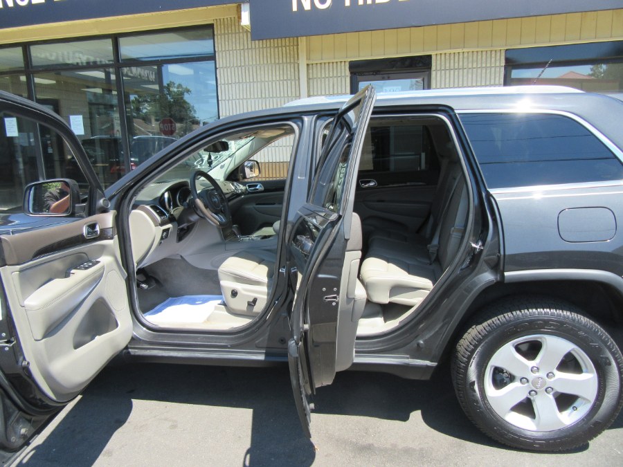 2011 Jeep Grand Cherokee 4WD 4dr Laredo, available for sale in Little Ferry, New Jersey | Royalty Auto Sales. Little Ferry, New Jersey 2011 Jeep Grand Cherokee 4WD 4dr Laredo, available for sale in Little Ferry, New Jersey | Royalty Auto Sales. Little Ferry, New Jersey