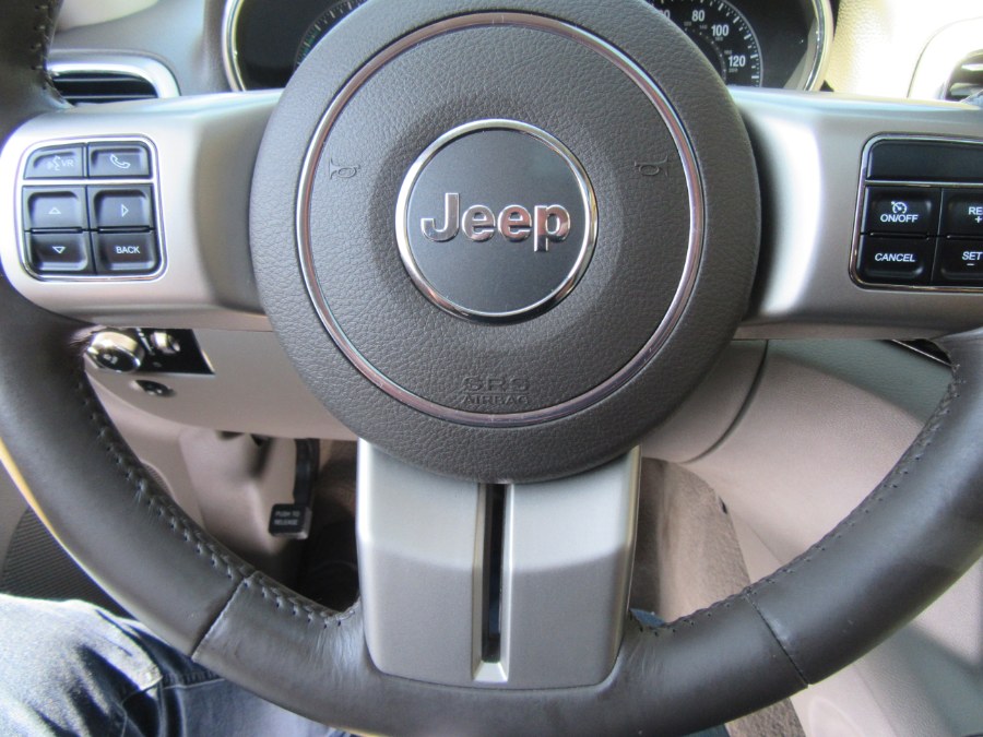 2011 Jeep Grand Cherokee 4WD 4dr Laredo, available for sale in Little Ferry, New Jersey | Royalty Auto Sales. Little Ferry, New Jersey 2011 Jeep Grand Cherokee 4WD 4dr Laredo, available for sale in Little Ferry, New Jersey | Royalty Auto Sales. Little Ferry, New Jersey