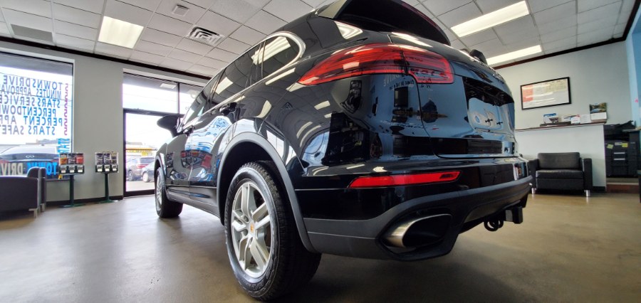2016 Porsche Cayenne AWD 4dr, available for sale in Inwood, New York | 5 Towns Drive. Inwood, New York 2016 Porsche Cayenne AWD 4dr, available for sale in Inwood, New York | 5 Towns Drive. Inwood, New York