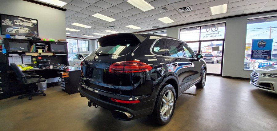 2016 Porsche Cayenne AWD 4dr, available for sale in Inwood, New York | 5 Towns Drive. Inwood, New York 2016 Porsche Cayenne AWD 4dr, available for sale in Inwood, New York | 5 Towns Drive. Inwood, New York