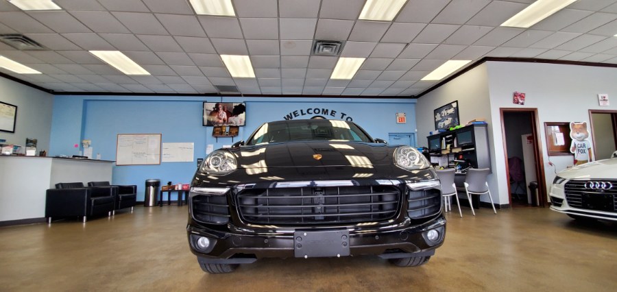 2016 Porsche Cayenne AWD 4dr, available for sale in Inwood, New York | 5 Towns Drive. Inwood, New York 2016 Porsche Cayenne AWD 4dr, available for sale in Inwood, New York | 5 Towns Drive. Inwood, New York