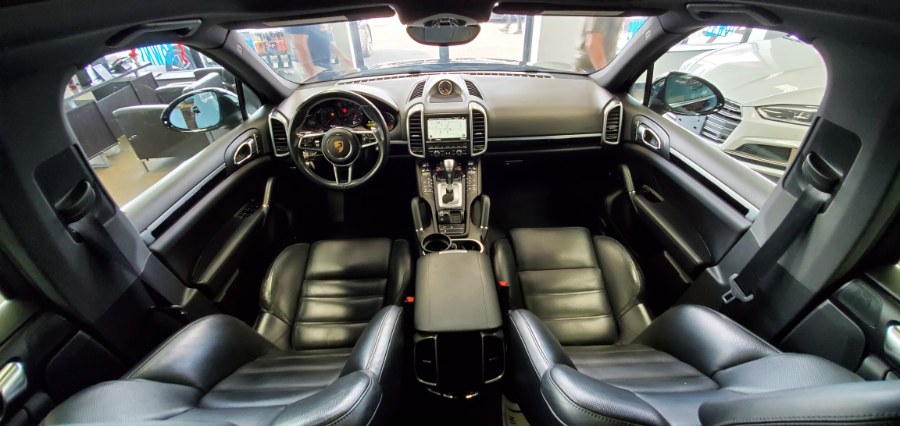 2016 Porsche Cayenne AWD 4dr, available for sale in Inwood, New York | 5 Towns Drive. Inwood, New York 2016 Porsche Cayenne AWD 4dr, available for sale in Inwood, New York | 5 Towns Drive. Inwood, New York