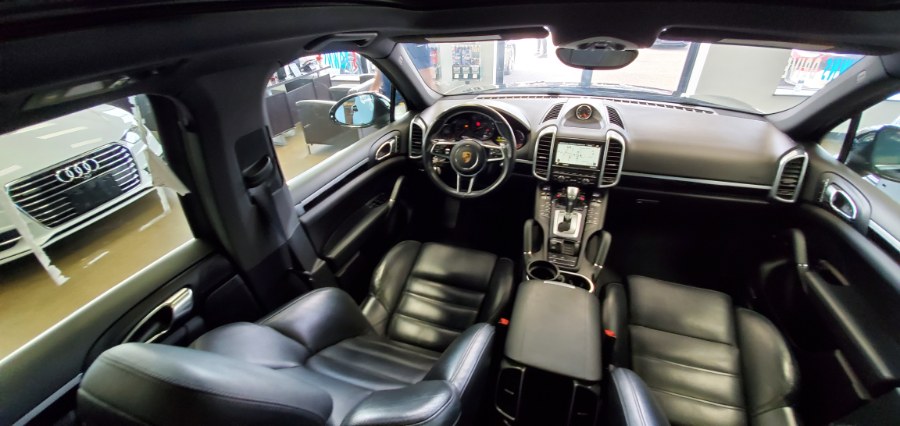 2016 Porsche Cayenne AWD 4dr, available for sale in Inwood, New York | 5 Towns Drive. Inwood, New York 2016 Porsche Cayenne AWD 4dr, available for sale in Inwood, New York | 5 Towns Drive. Inwood, New York