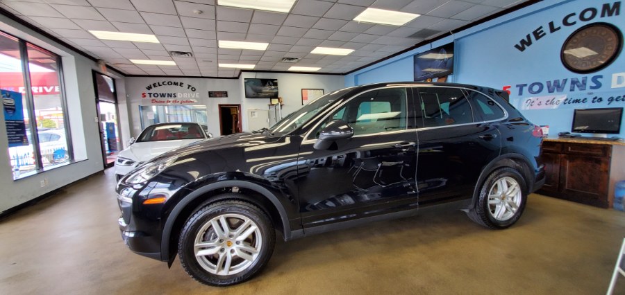 2016 Porsche Cayenne AWD 4dr, available for sale in Inwood, New York | 5 Towns Drive. Inwood, New York 2016 Porsche Cayenne AWD 4dr, available for sale in Inwood, New York | 5 Towns Drive. Inwood, New York