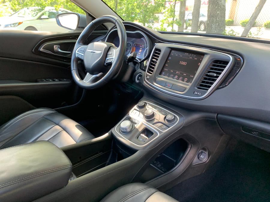 Used Chrysler 200 4dr Sdn C AWD 2015 | Sena Motors Inc. Revere, Massachusetts Used Chrysler 200 4dr Sdn C AWD 2015 | Sena Motors Inc. Revere, Massachusetts