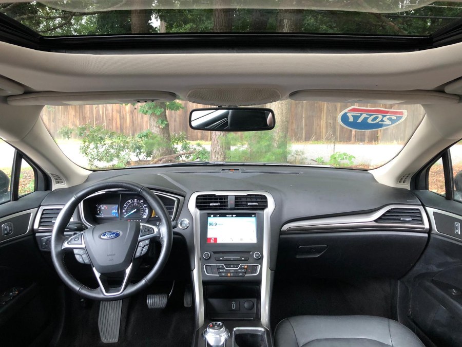 Used Ford Fusion SE FWD 2017 | Sena Motors Inc. Revere, Massachusetts Used Ford Fusion SE FWD 2017 | Sena Motors Inc. Revere, Massachusetts
