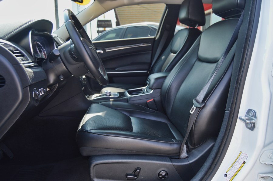 2019 Chrysler 300 Limited RWD, available for sale in Moreno Valley, California | Fusion Motors Inc. Moreno Valley, California 2019 Chrysler 300 Limited RWD, available for sale in Moreno Valley, California | Fusion Motors Inc. Moreno Valley, California