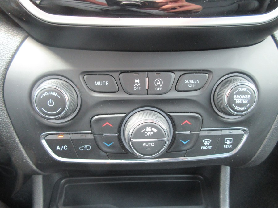 2019 Jeep Cherokee Limited FWD, available for sale in Linden, New Jersey | Route 27 Auto Mall. Linden, New Jersey 2019 Jeep Cherokee Limited FWD, available for sale in Linden, New Jersey | Route 27 Auto Mall. Linden, New Jersey