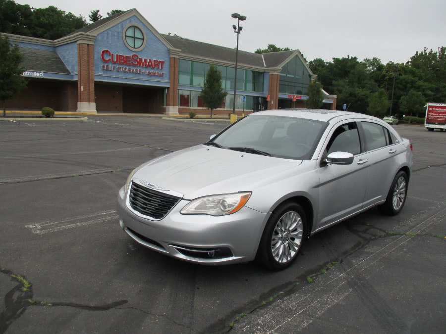 2012 Chrysler 200 4dr Sdn Limited, available for sale in New Britain, Connecticut | Universal Motors LLC. New Britain, Connecticut