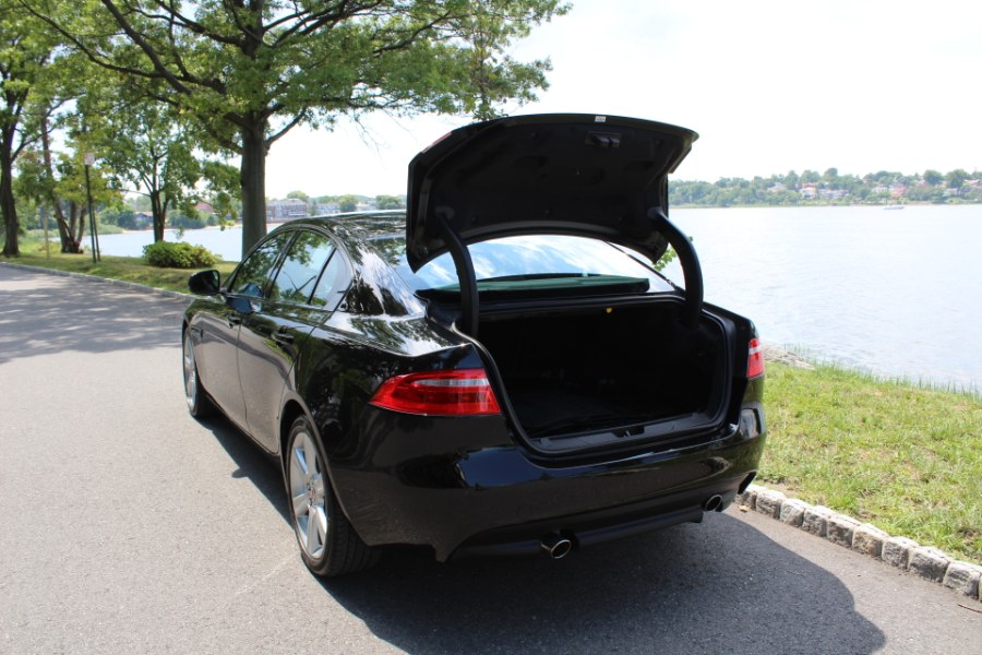 2018 Jaguar XE 25t Prestige RWD, available for sale in Great Neck, New York | Great Neck Car Buyers & Sellers. Great Neck, New York 2018 Jaguar XE 25t Prestige RWD, available for sale in Great Neck, New York | Great Neck Car Buyers & Sellers. Great Neck, New York
