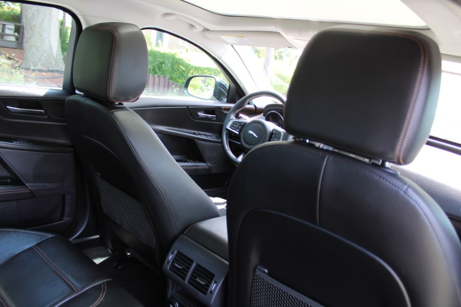 2018 Jaguar XE 25t Prestige RWD, available for sale in Great Neck, New York | Great Neck Car Buyers & Sellers. Great Neck, New York 2018 Jaguar XE 25t Prestige RWD, available for sale in Great Neck, New York | Great Neck Car Buyers & Sellers. Great Neck, New York