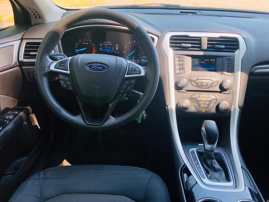 Used Ford Fusion 4dr Sdn SE FWD 2013 | Sena Motors Inc. Revere, Massachusetts Used Ford Fusion 4dr Sdn SE FWD 2013 | Sena Motors Inc. Revere, Massachusetts