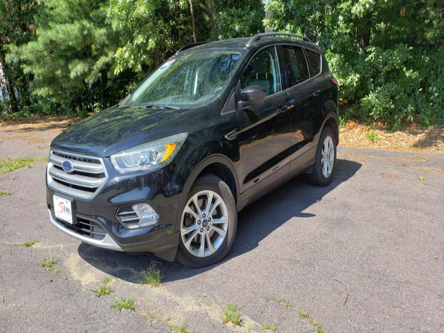 Used Ford Escape SE 4WD 2017 | Sena Motors Inc. Revere, Massachusetts Used Ford Escape SE 4WD 2017 | Sena Motors Inc. Revere, Massachusetts