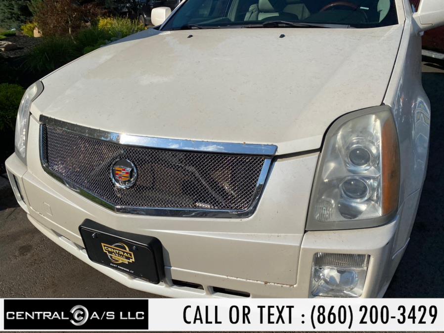 2005 Cadillac SRX 4dr V6 SUV, available for sale in East Windsor, Connecticut | Central A/S LLC. East Windsor, Connecticut 2005 Cadillac SRX 4dr V6 SUV, available for sale in East Windsor, Connecticut | Central A/S LLC. East Windsor, Connecticut