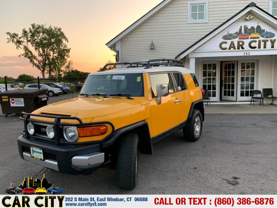 2007 Toyota FJ Cruiser 4WD 4dr Auto (Natl), available for sale in East Windsor, Connecticut | Car City LLC. East Windsor, Connecticut