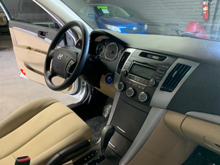 2009 Hyundai Sonata 4dr Sdn I4 Auto GLS, available for sale in Garden Grove, California | U Save Auto Auction. Garden Grove, California 2009 Hyundai Sonata 4dr Sdn I4 Auto GLS, available for sale in Garden Grove, California | U Save Auto Auction. Garden Grove, California