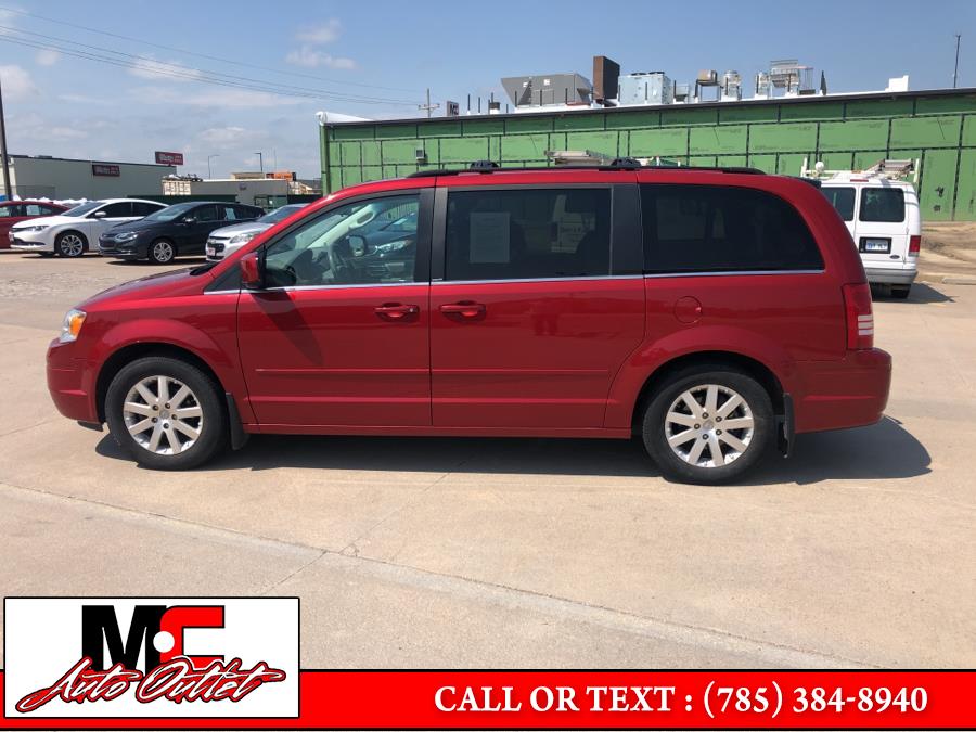 2008 Chrysler Town & Country 4dr Wgn Touring, available for sale in Colby, Kansas | M C Auto Outlet Inc. Colby, Kansas 2008 Chrysler Town & Country 4dr Wgn Touring, available for sale in Colby, Kansas | M C Auto Outlet Inc. Colby, Kansas