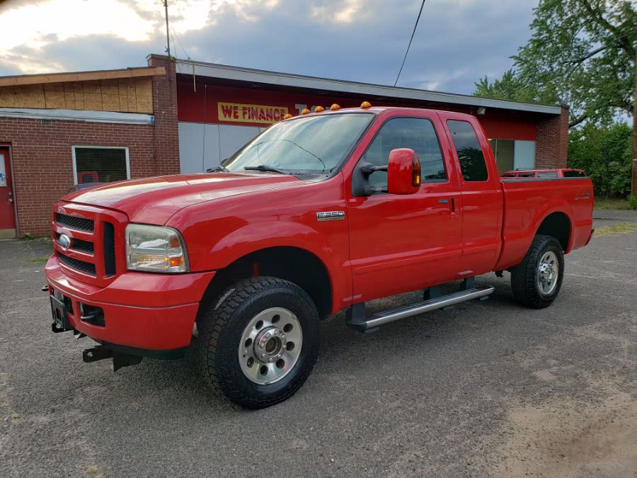 2006 Ford Super Duty F-250 XLT 4WD Super Cab FX4 Off Road V8 5.4, available for sale in East Windsor, Connecticut | Toro Auto. East Windsor, Connecticut