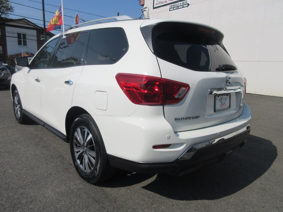 Used Nissan Pathfinder 4x4 SV 2018 | Route 27 Auto Mall. Linden, New Jersey Used Nissan Pathfinder 4x4 SV 2018 | Route 27 Auto Mall. Linden, New Jersey