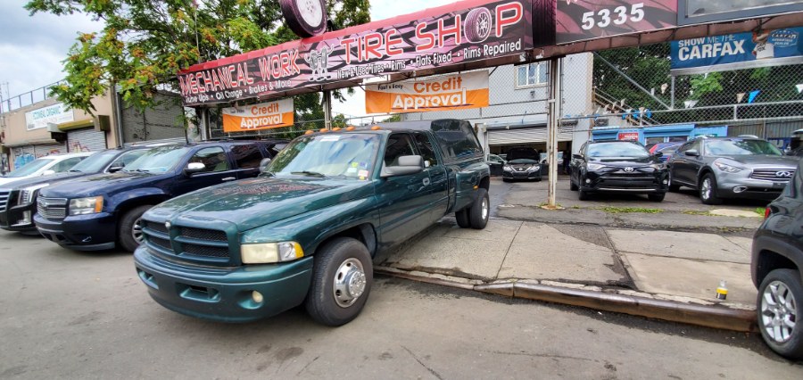 Used Dodge Ram 3500 4dr Quad Cab 155" WB DRW 2000 | Rubber Bros Auto World. Brooklyn, New York Used Dodge Ram 3500 4dr Quad Cab 155" WB DRW 2000 | Rubber Bros Auto World. Brooklyn, New York