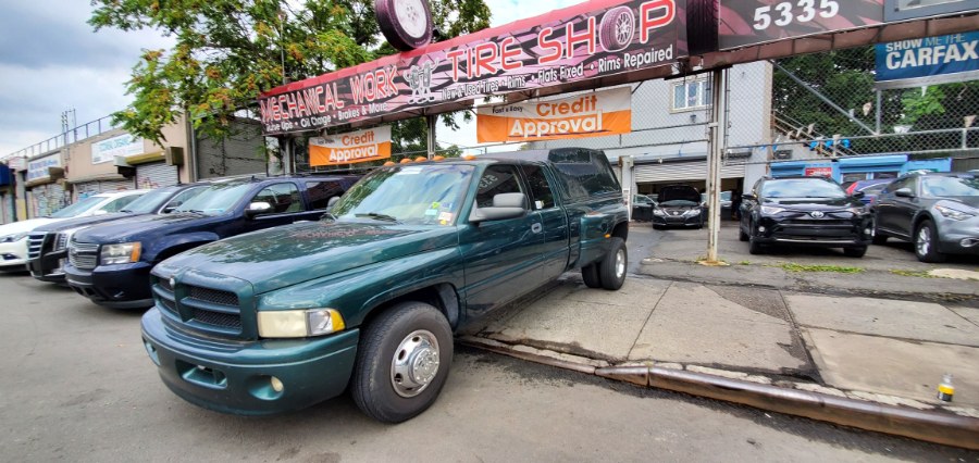 Used Dodge Ram 3500 4dr Quad Cab 155" WB DRW 2000 | Rubber Bros Auto World. Brooklyn, New York Used Dodge Ram 3500 4dr Quad Cab 155" WB DRW 2000 | Rubber Bros Auto World. Brooklyn, New York