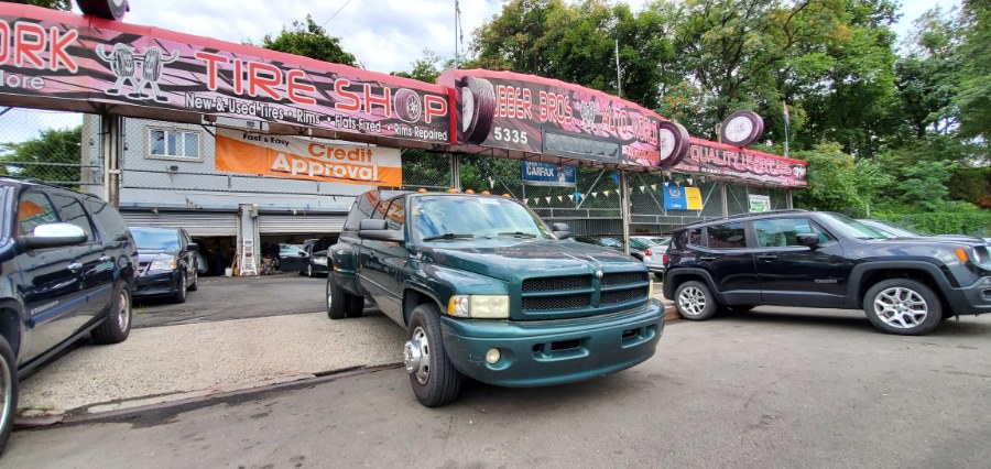 Used Dodge Ram 3500 4dr Quad Cab 155" WB DRW 2000 | Rubber Bros Auto World. Brooklyn, New York Used Dodge Ram 3500 4dr Quad Cab 155" WB DRW 2000 | Rubber Bros Auto World. Brooklyn, New York