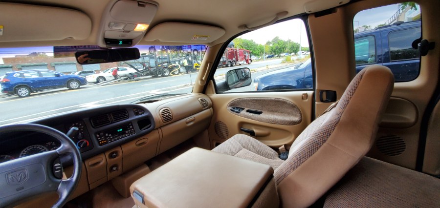 Used Dodge Ram 3500 4dr Quad Cab 155" WB DRW 2000 | Rubber Bros Auto World. Brooklyn, New York Used Dodge Ram 3500 4dr Quad Cab 155" WB DRW 2000 | Rubber Bros Auto World. Brooklyn, New York