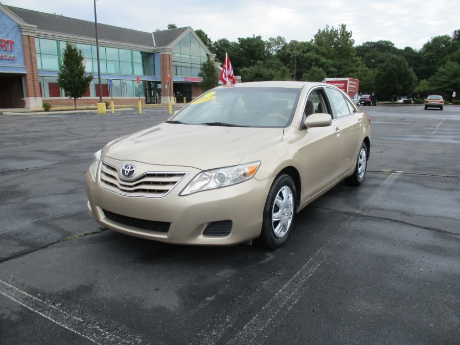 2011 Toyota Camry 4dr Sdn I4 Auto LE, available for sale in New Britain, Connecticut | Universal Motors LLC. New Britain, Connecticut