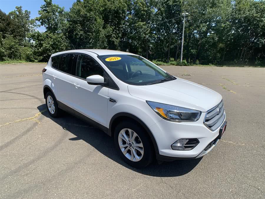 2017 Ford Escape SE 4WD, available for sale in Stratford, Connecticut | Wiz Leasing Inc. Stratford, Connecticut