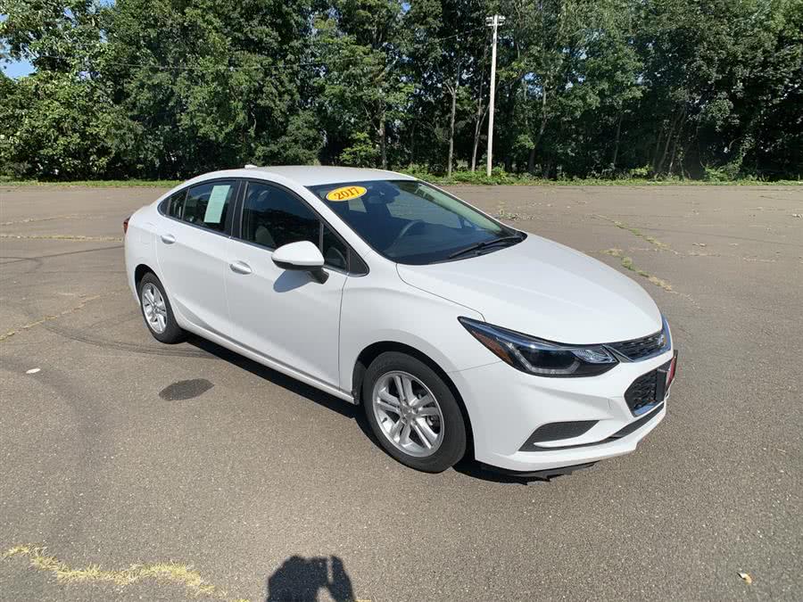 2017 Chevrolet Cruze 4dr Sdn 1.4L LT w/1SD, available for sale in Stratford, Connecticut | Wiz Leasing Inc. Stratford, Connecticut