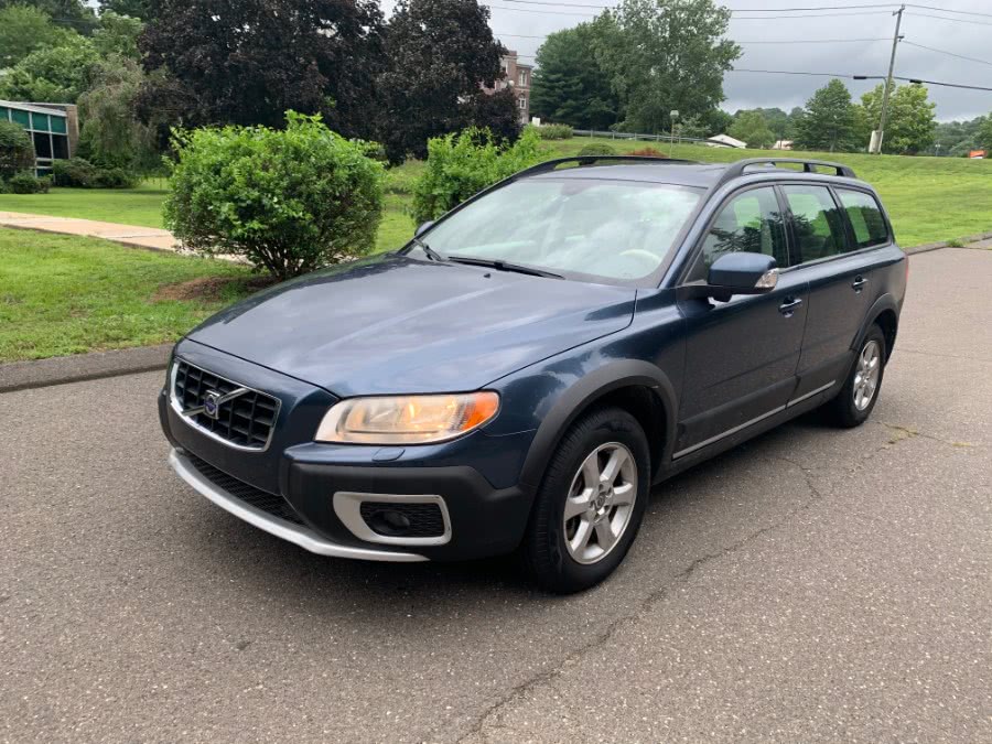 2008 Volvo XC70 4dr Wgn w/Snrf, available for sale in Waterbury, Connecticut | Platinum Auto Care. Waterbury, Connecticut