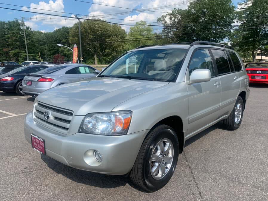 2005 Toyota Highlander 4dr V6 4WD Limited w/3rd Row, available for sale in South Windsor, Connecticut | Mike And Tony Auto Sales, Inc. South Windsor, Connecticut