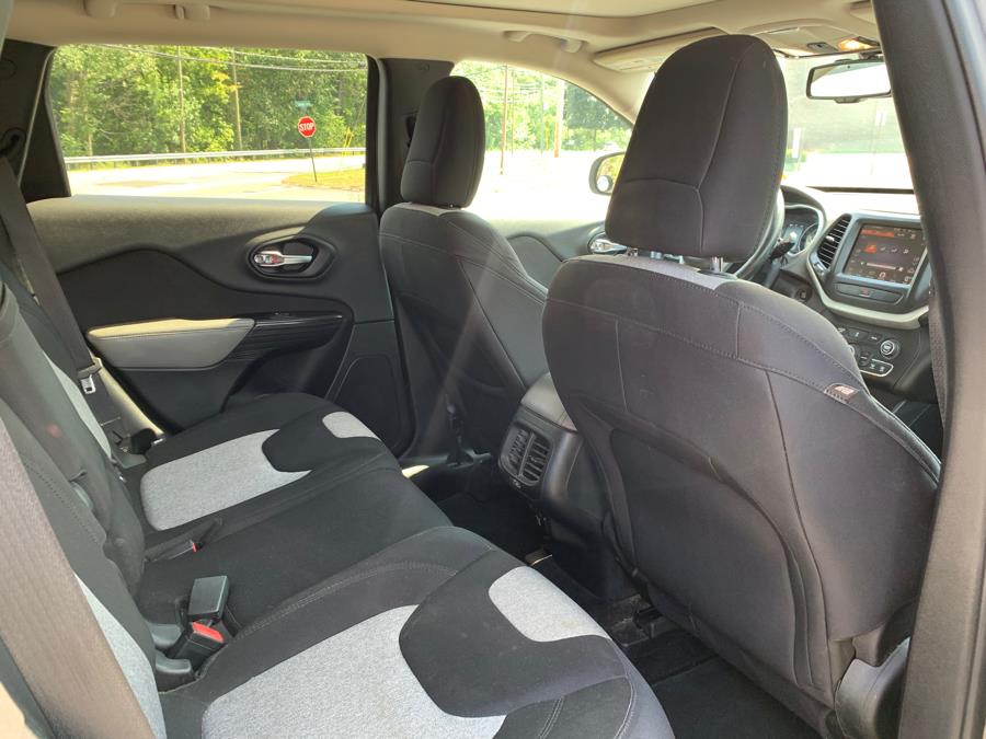 2014 Jeep Cherokee 4WD 4dr Altitude, available for sale in Merrimack, New Hampshire | Merrimack Autosport. Merrimack, New Hampshire 2014 Jeep Cherokee 4WD 4dr Altitude, available for sale in Merrimack, New Hampshire | Merrimack Autosport. Merrimack, New Hampshire