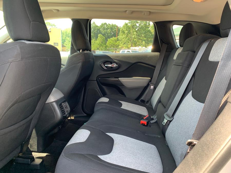 2014 Jeep Cherokee 4WD 4dr Altitude, available for sale in Merrimack, New Hampshire | Merrimack Autosport. Merrimack, New Hampshire 2014 Jeep Cherokee 4WD 4dr Altitude, available for sale in Merrimack, New Hampshire | Merrimack Autosport. Merrimack, New Hampshire