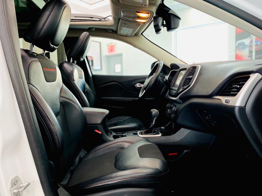 2016 Jeep Cherokee 4WD 4dr Trailhawk, available for sale in Franklin Square, New York | Luxury Motor Club. Franklin Square, New York 2016 Jeep Cherokee 4WD 4dr Trailhawk, available for sale in Franklin Square, New York | Luxury Motor Club. Franklin Square, New York