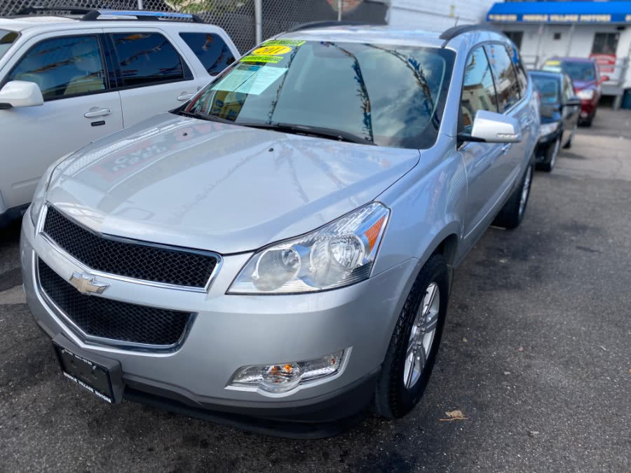 2011 Chevrolet Traverse AWD 4dr LT w/1LT, available for sale in Middle Village, New York | Middle Village Motors . Middle Village, New York