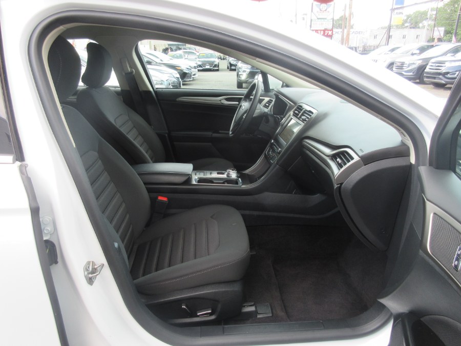 Used Ford Fusion SE FWD 2017 | Route 27 Auto Mall. Linden, New Jersey Used Ford Fusion SE FWD 2017 | Route 27 Auto Mall. Linden, New Jersey