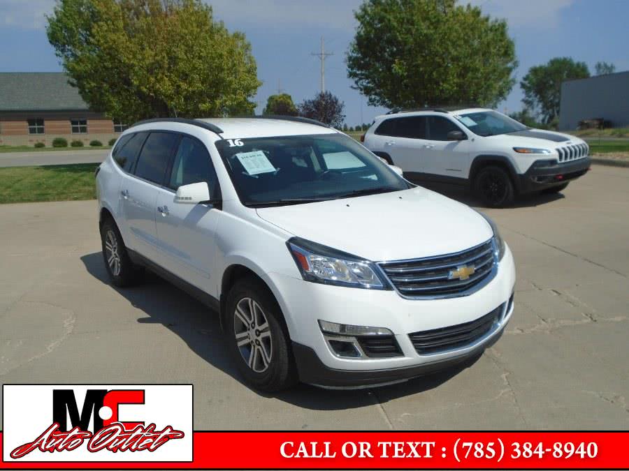 2016 Chevrolet Traverse AWD 4dr LT w/2LT, available for sale in Colby, Kansas | M C Auto Outlet Inc. Colby, Kansas