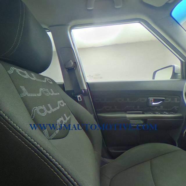 2013 Kia Soul 5dr Wgn Auto +, available for sale in Naugatuck, Connecticut | J&M Automotive Sls&Svc LLC. Naugatuck, Connecticut 2013 Kia Soul 5dr Wgn Auto +, available for sale in Naugatuck, Connecticut | J&M Automotive Sls&Svc LLC. Naugatuck, Connecticut