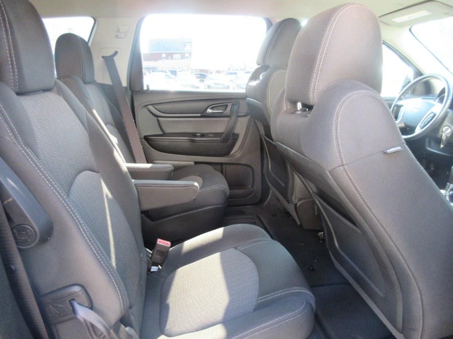 2017 Chevrolet Traverse AWD 4dr LT w/1LT, available for sale in Linden, New Jersey | Route 27 Auto Mall. Linden, New Jersey 2017 Chevrolet Traverse AWD 4dr LT w/1LT, available for sale in Linden, New Jersey | Route 27 Auto Mall. Linden, New Jersey