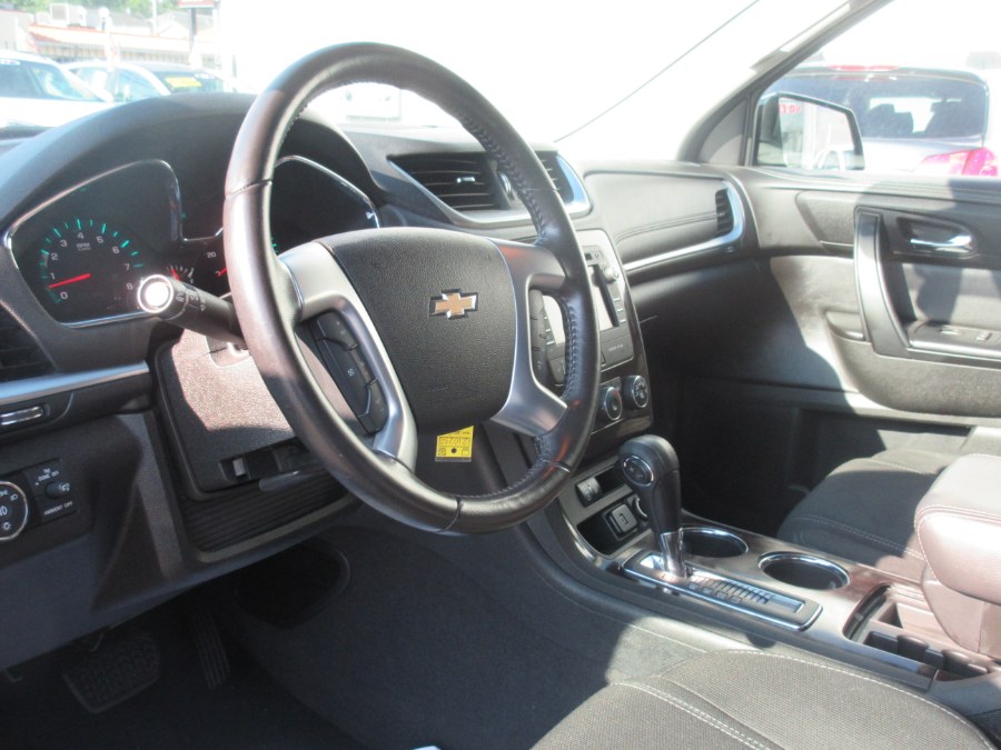 2017 Chevrolet Traverse AWD 4dr LT w/1LT, available for sale in Linden, New Jersey | Route 27 Auto Mall. Linden, New Jersey 2017 Chevrolet Traverse AWD 4dr LT w/1LT, available for sale in Linden, New Jersey | Route 27 Auto Mall. Linden, New Jersey