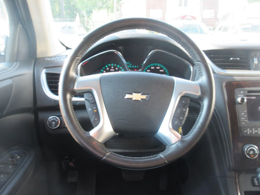 2017 Chevrolet Traverse AWD 4dr LT w/1LT, available for sale in Linden, New Jersey | Route 27 Auto Mall. Linden, New Jersey 2017 Chevrolet Traverse AWD 4dr LT w/1LT, available for sale in Linden, New Jersey | Route 27 Auto Mall. Linden, New Jersey